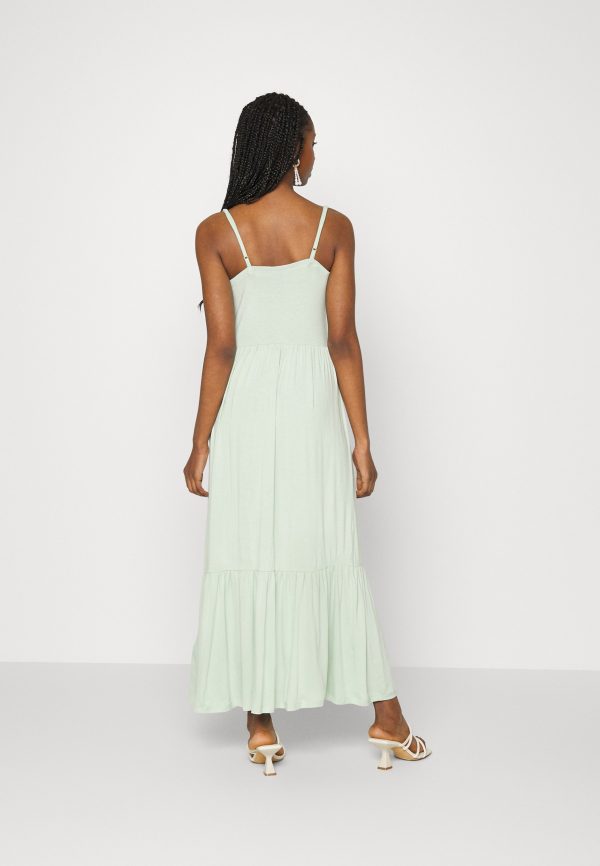 Pieces Petite PCOSINE STRAP LONG DRESS – Maxi Dress Pieces Petite Bestsellers