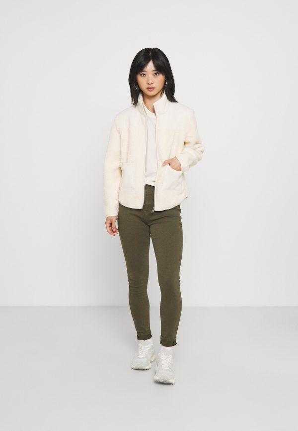 pieces petite PCSADIE – Winter jacket Pieces Petite Best Choice