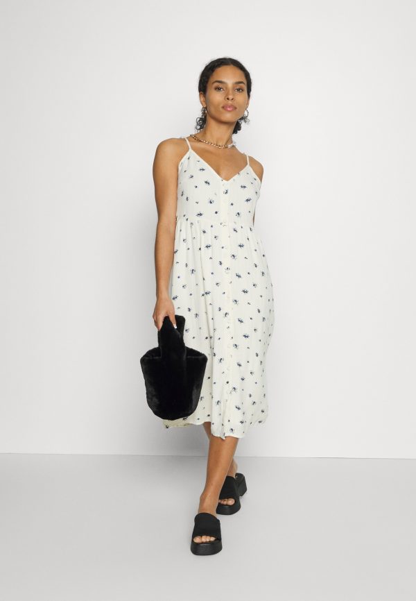 pieces petite PCSHEA SLIP DRESS – Day dress Pieces Petite New