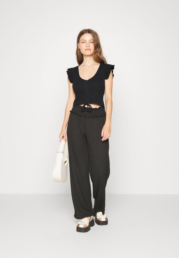 pieces petite PCTEGAN CROP TIE – Print T-shirt Pieces Petite Online