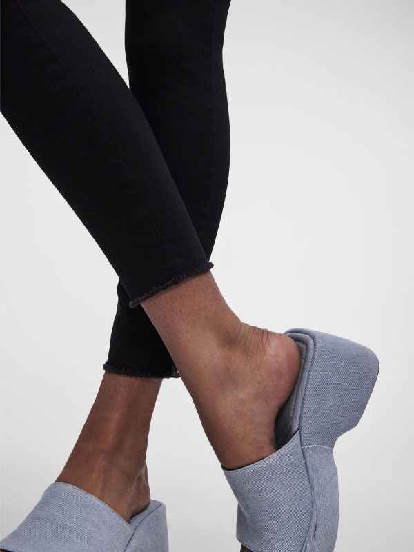 Pieces Petite Pieces Best Price PCDELLY MW SKINNY FIT JEANS