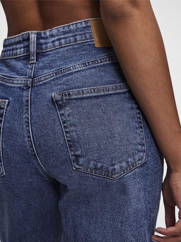 Pieces Petite Pieces Fashion PCKELLY HW STRAIGHT FIT JEANS