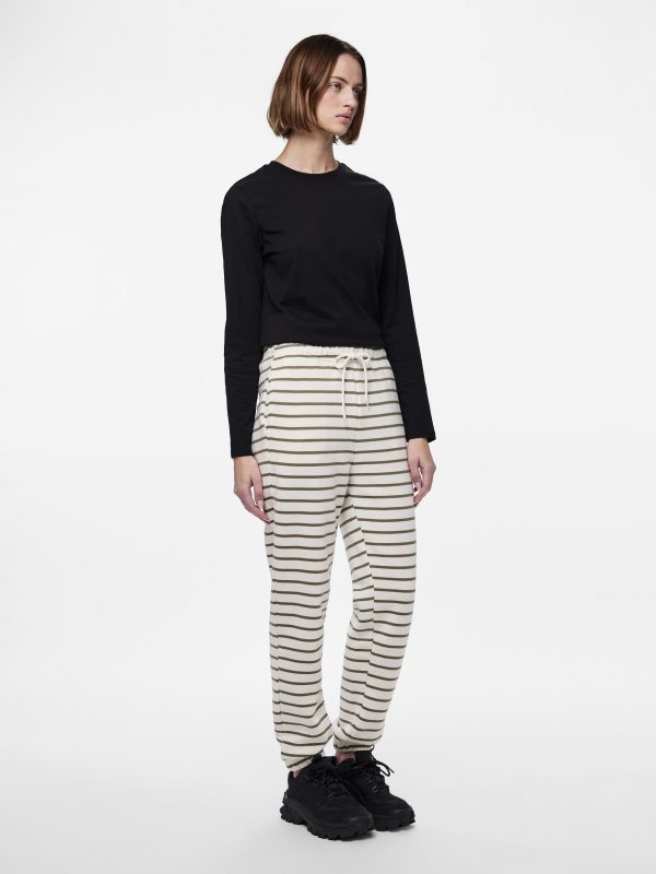 Pieces Petite Pieces Online Store PCCHILLI STRIPED SWEATPANTS