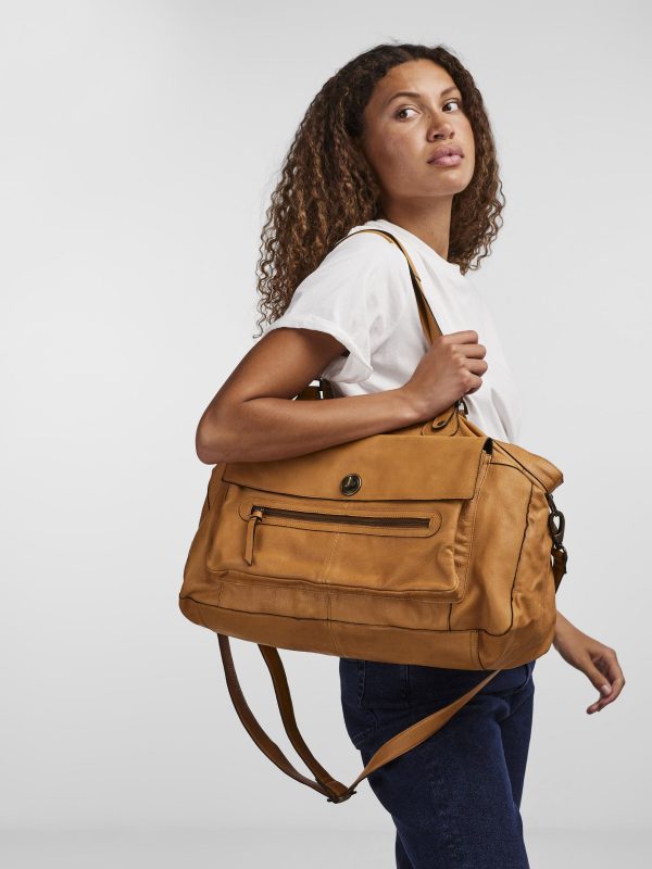 Pieces Petite Pieces Opening Sales LEATHER TRAVEL BAG