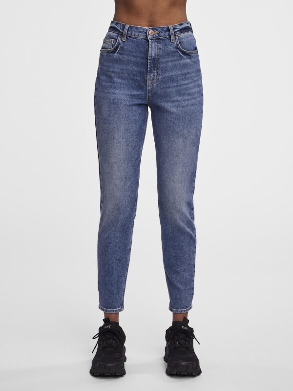 Pieces Petite Pieces Clearance PCLEAH HW MOM JEANS