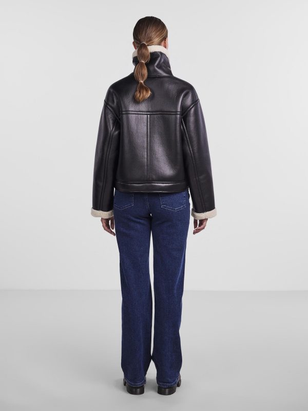 pieces petite Pieces Shop PCJANELLE FAUX LEATHER JACKET