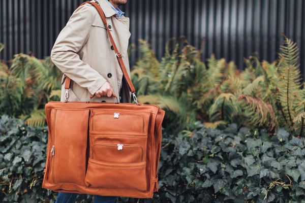 piel leather EXECUTIVE EXPANDABLE GARMENT BAG