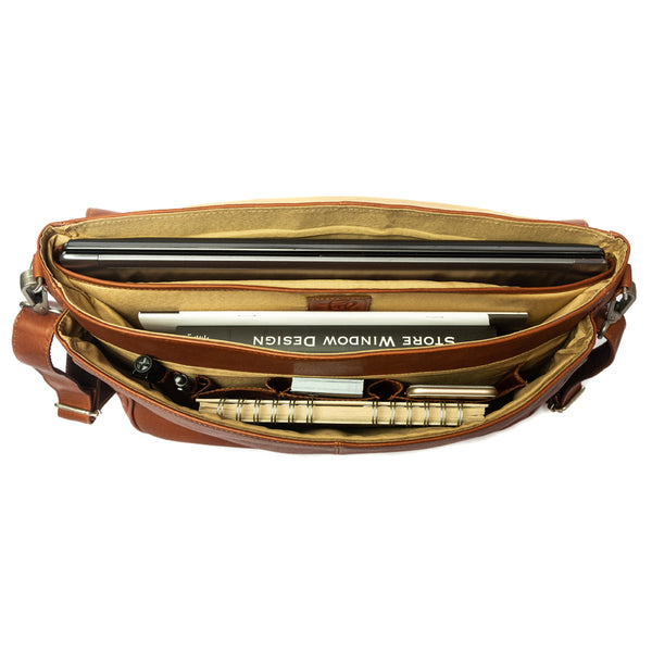 Piel Leather PROFESSIONAL LAPTOP MESSENGER