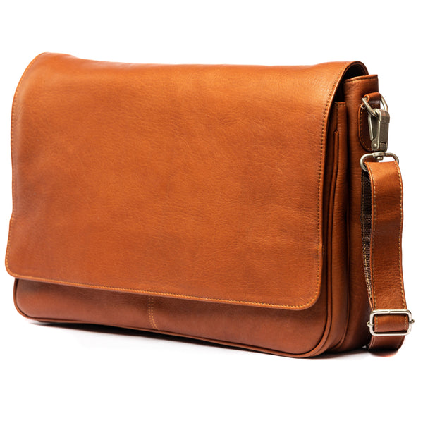 Piel Leather PROFESSIONAL LAPTOP MESSENGER