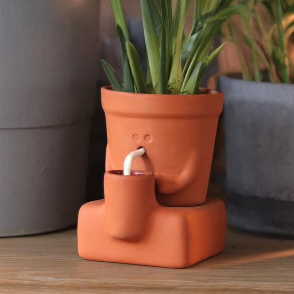 pikkii The Thirsty Planter