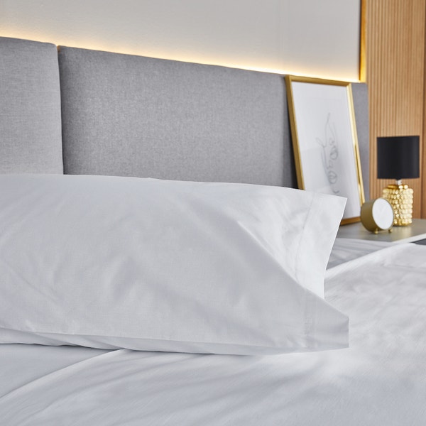 Pikolin Home 100% Cotton 300 Thread Count Satin Sheet Set