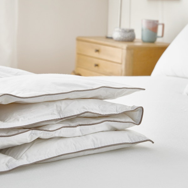 Pikolin Home Goose Down Autumn/winter Duvet 250 Gr/m²