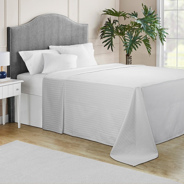 Pikolin Home Breathable And White Summer Bedspread