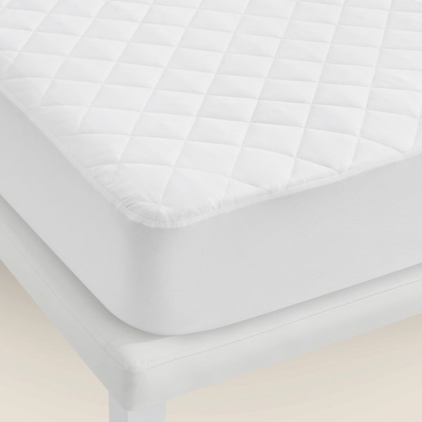 pikolin home Breathable Quilted Mattress Protector
