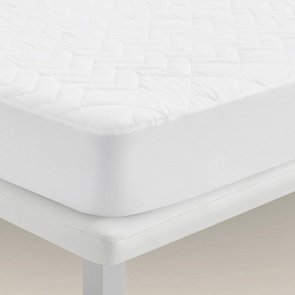 pikolin home Quilted and anti-allergic breathable mattress protector