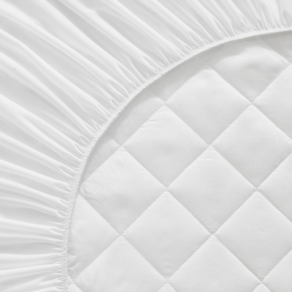 Pikolin Home Waterproof Aloe Vera Quilted Mattress Protector