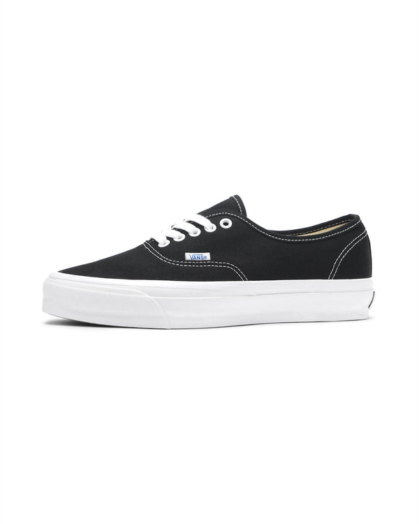Pilgrim Surf Supply Authentic Reissue 44 LX Black-White