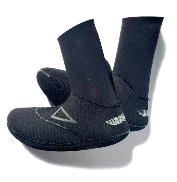 Pilgrim Surf Supply 5MM Booties Black