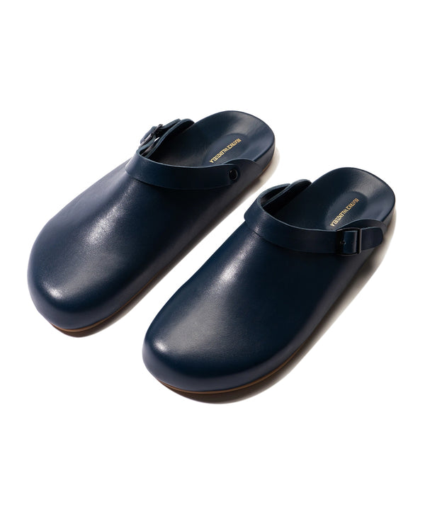 Pilgrim Surf Supply The Clog Black
