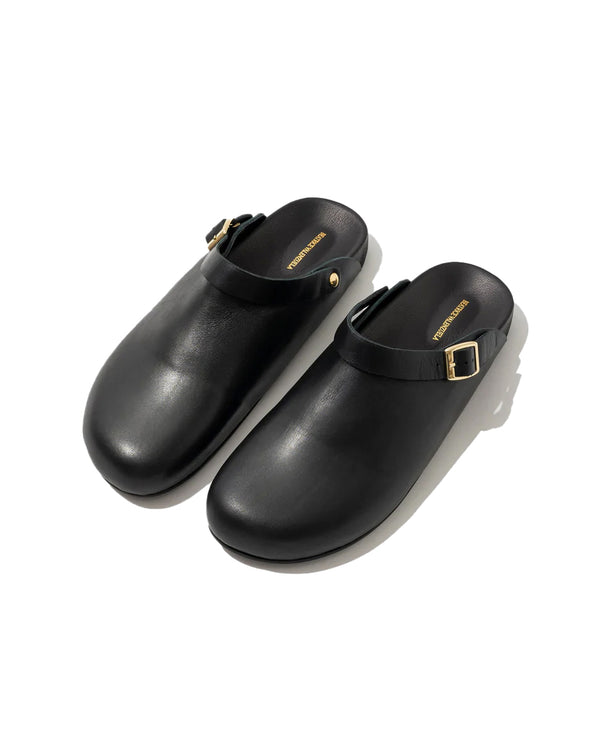 pilgrim surf supply The Clog Black