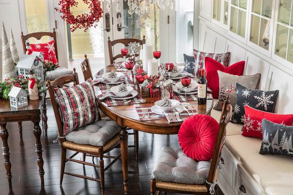 Pillow Perfect Indoor Christmas Stuart White Napkin Napkin (Set Of 2)