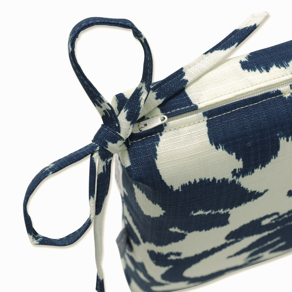 Pillow Perfect Outdoor/Indoor Basalto Navy Bench Cushion