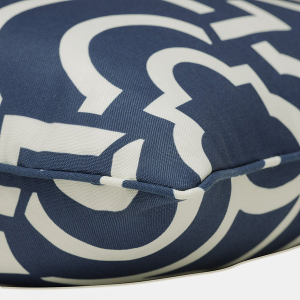 Pillow Perfect Outdoor/Indoor Carmody Navy Rectangular Throw Pillow (Set Of 2)