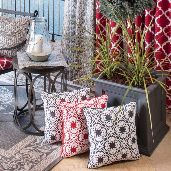 Pillow Perfect Allee Gray 18-Inch Throw Pillow