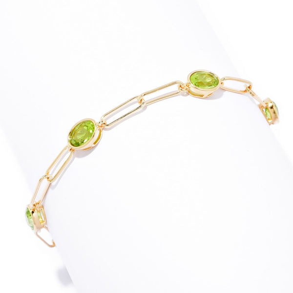 pin up girl 18K Gold Plated 7x5mm Oval Arizona Peridot Choice of Size Paperclip Bracelet