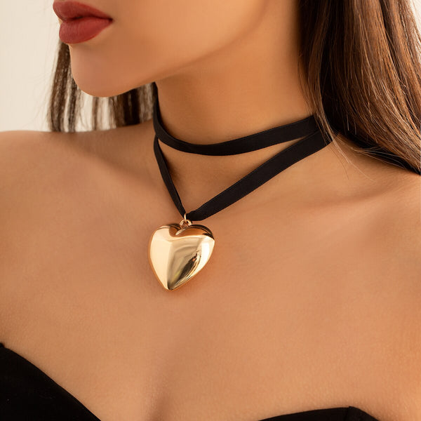 Pin Up Girl Love Puffed Heart Choker In Gold Or Silver