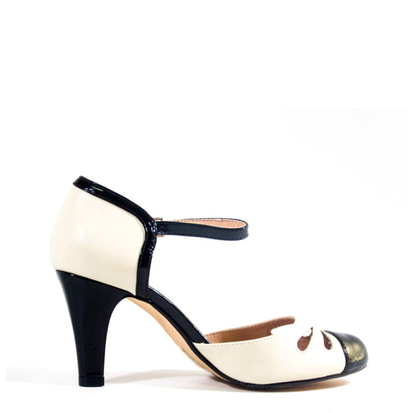 Pin Up Girl Getty Retro Heels