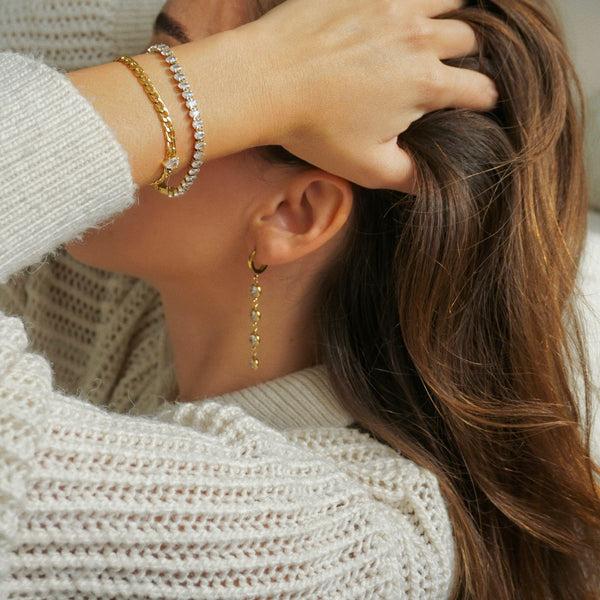 Pin Up Girl Skylar Pear Chain Bracelet