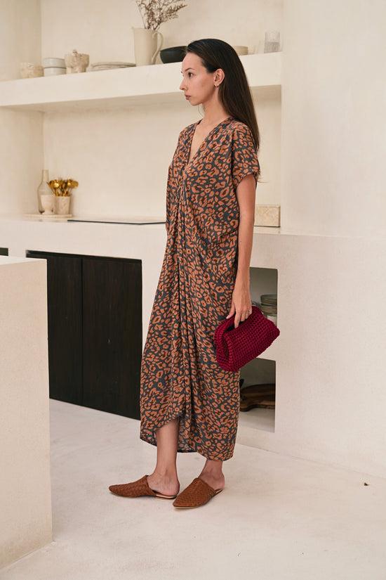 Pink Haley Cali Top Handle Knit Clutch In Wine