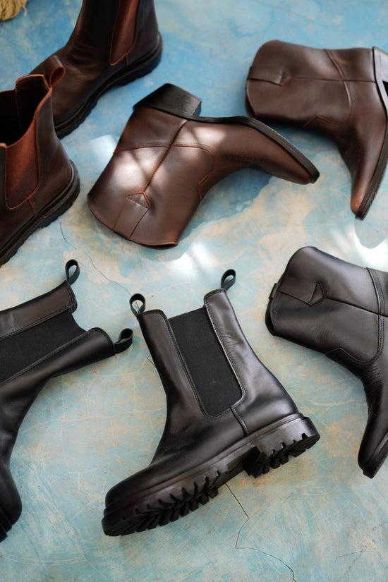 Pink Haley Jordyn Chelsea Leather Boots In Black