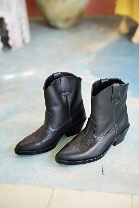 pink haley Kamila Cowboy Leather Boots in Black