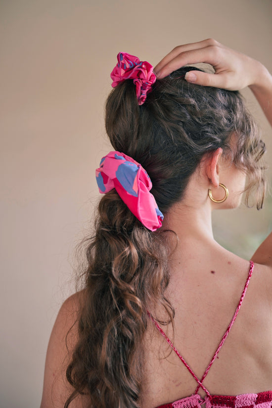 Pink Haley Play Live Shine And Bright Hair Scrunchie Set