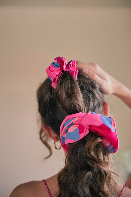 pink haley Play Live Shine and Bright Hair Scrunchie Set