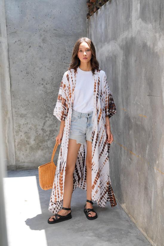 Pink Haley Sara Hand Dyed Kimono In White/Brown Multi