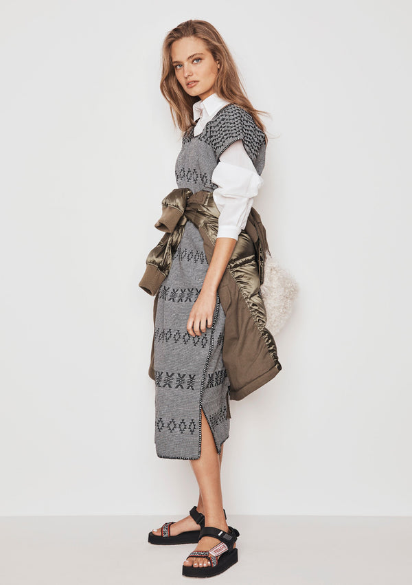 pippa holt Kaftan No.158 Single panel midi kaftan in black with black design