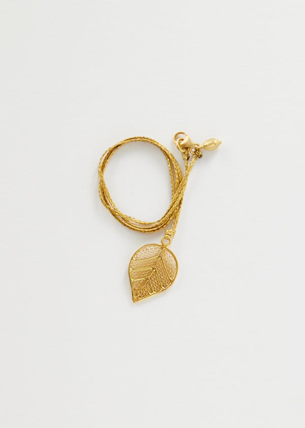 Pippa Small 18kt Colombian Gold Filigree Leaf Pendant On Cord