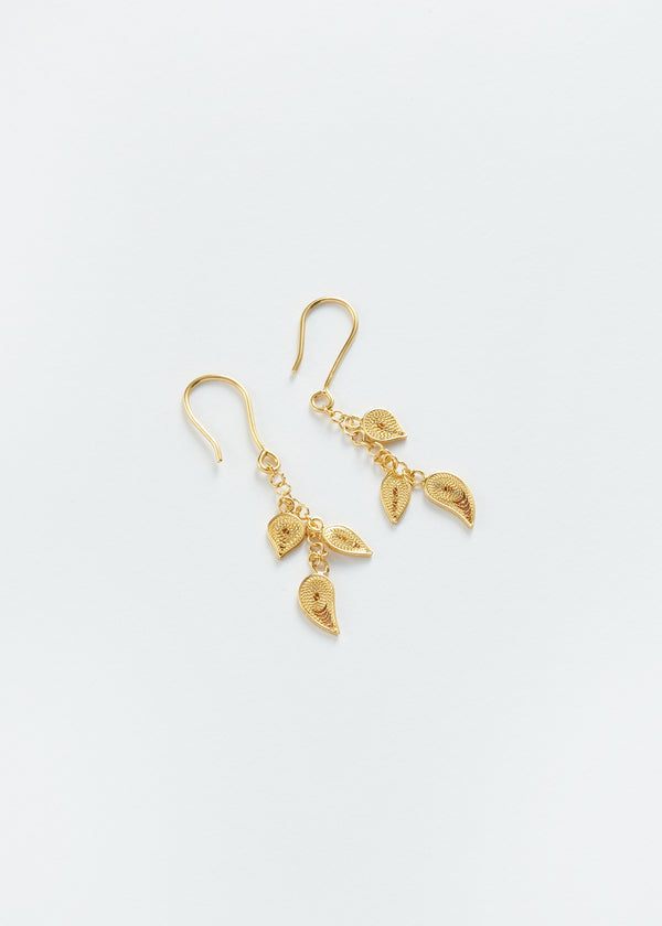 Pippa Small 18kt Colombian Gold Filigree Three Leaf Earrings