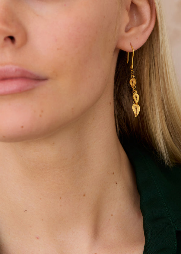 Pippa Small 18kt Colombian Gold Filigree Three Leaf Earrings