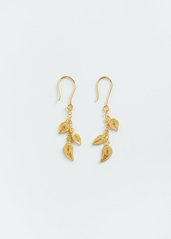 pippa small 18kt Colombian Gold Filigree Three Leaf Earrings