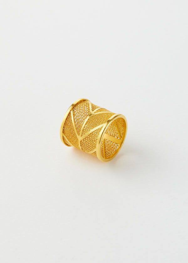 Pippa Small 18kt Colombian Gold Herringbone Filigree Ring
