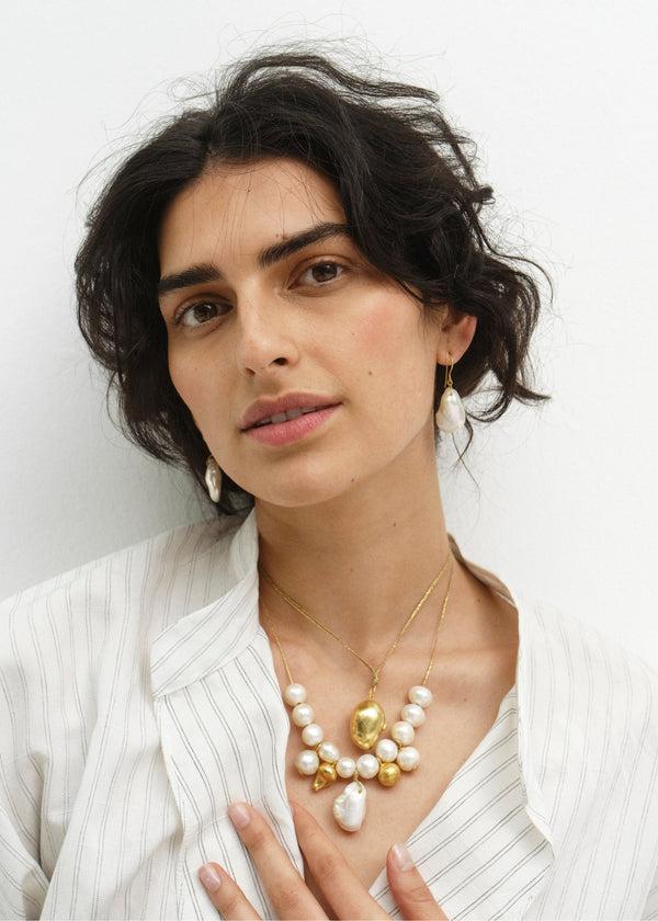 Pippa Small 18kt Gold Aphrodite's Baroque Pearls Drill & Loop Earrings