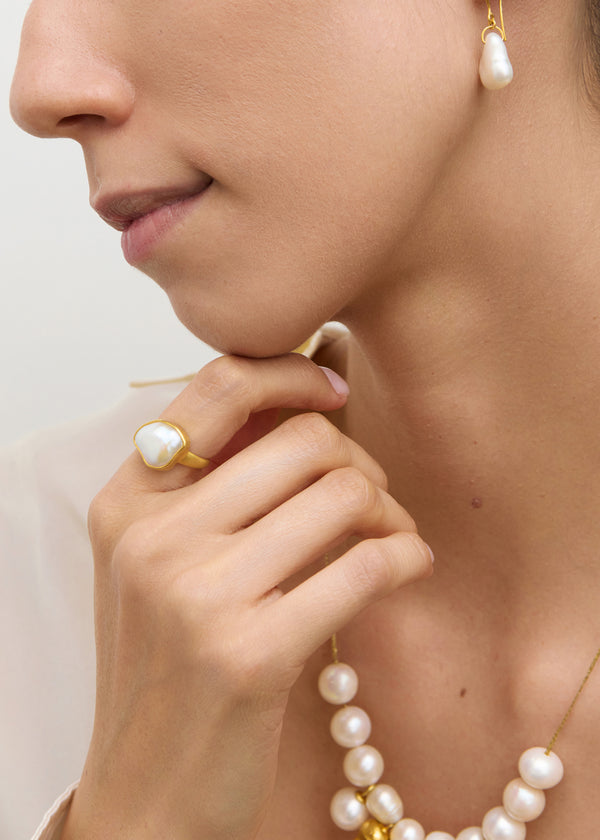 Pippa Small 18kt Gold Aphrodite's White Pearl Greek Ring
