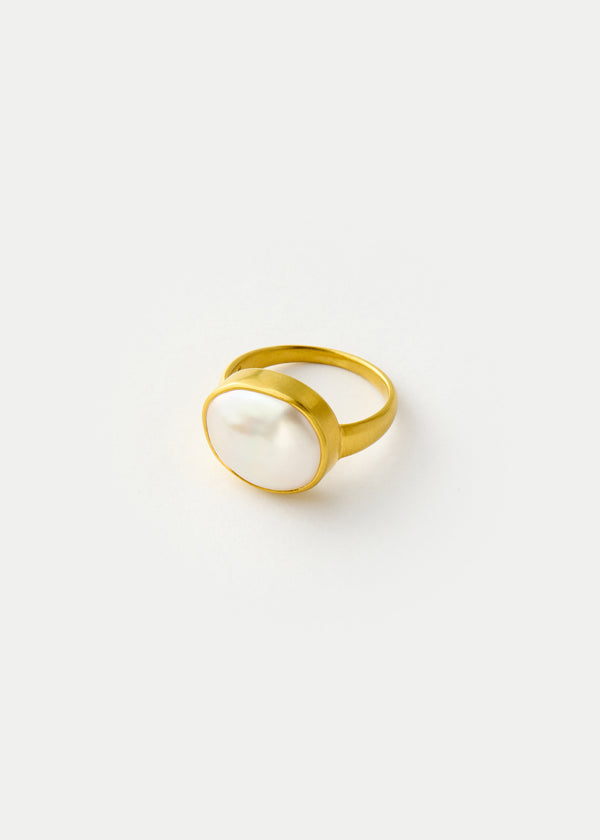 pippa small 18kt Gold Aphrodite's White Pearl Greek Ring