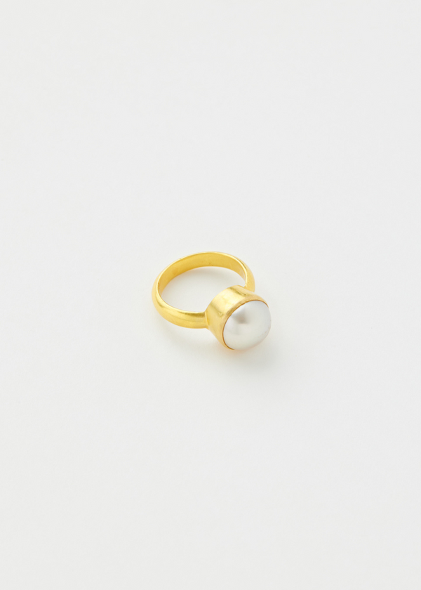 pippa small 18kt Gold PSTM Myanmar Nyein Single Pearl Ring