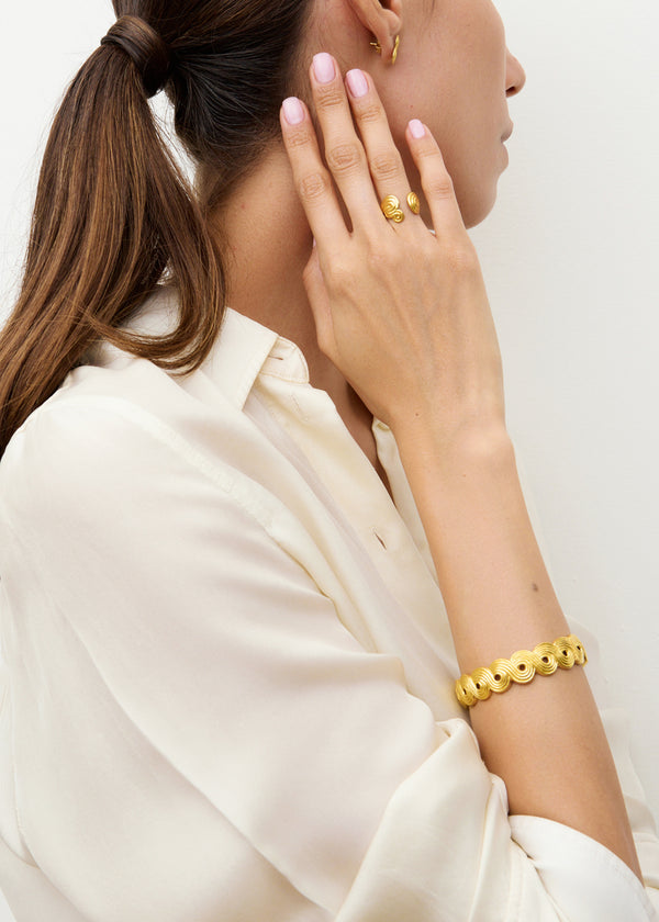 Pippa Small 18kt Gold PSTM Myanmar Poseidon's Waves Bangle