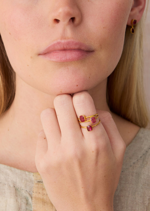 Pippa Small 18kt Gold PSTM Myanmar Red Spinel Square Cup Ring